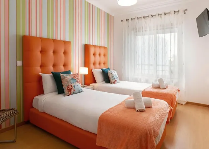 Paradise Place Назаре